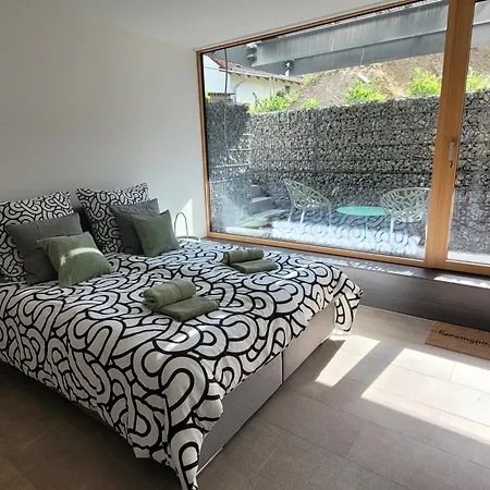 Seenahes Chices In * Ohningen